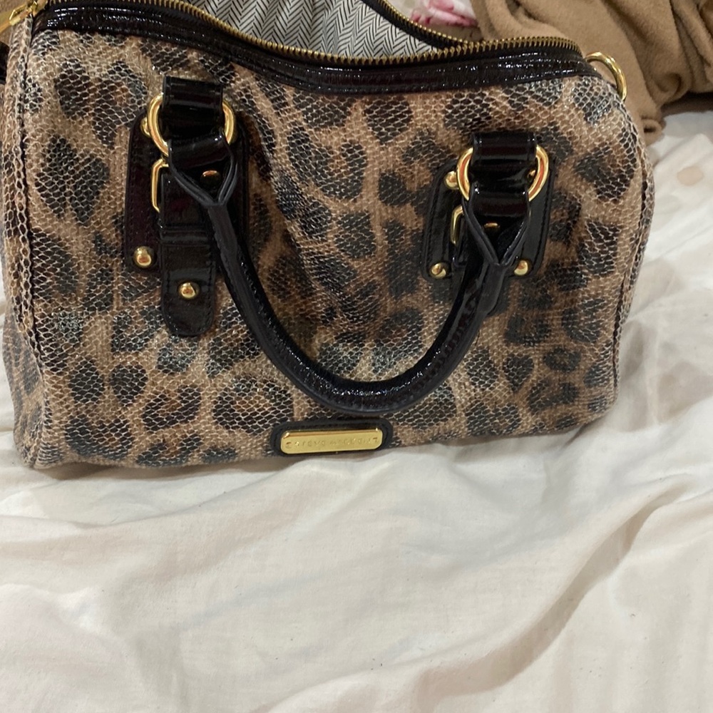 Steve Madden purse used only a few time. Good condition